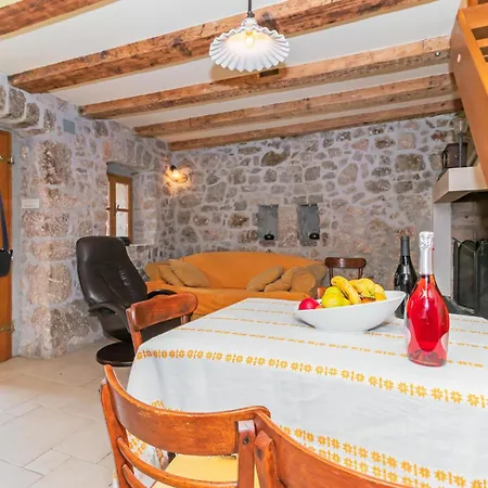 Stunning In With Wifi Ferienhaus
